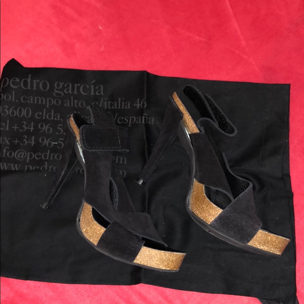 Beautiful condition Pedro Garcia heels